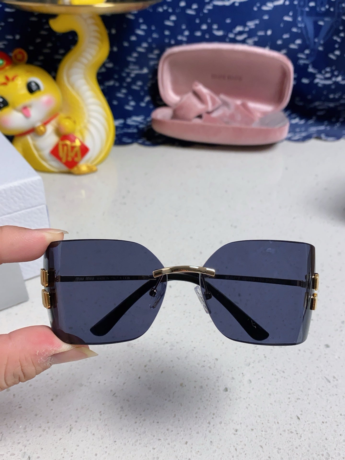Miumiu Sunglasses 559678