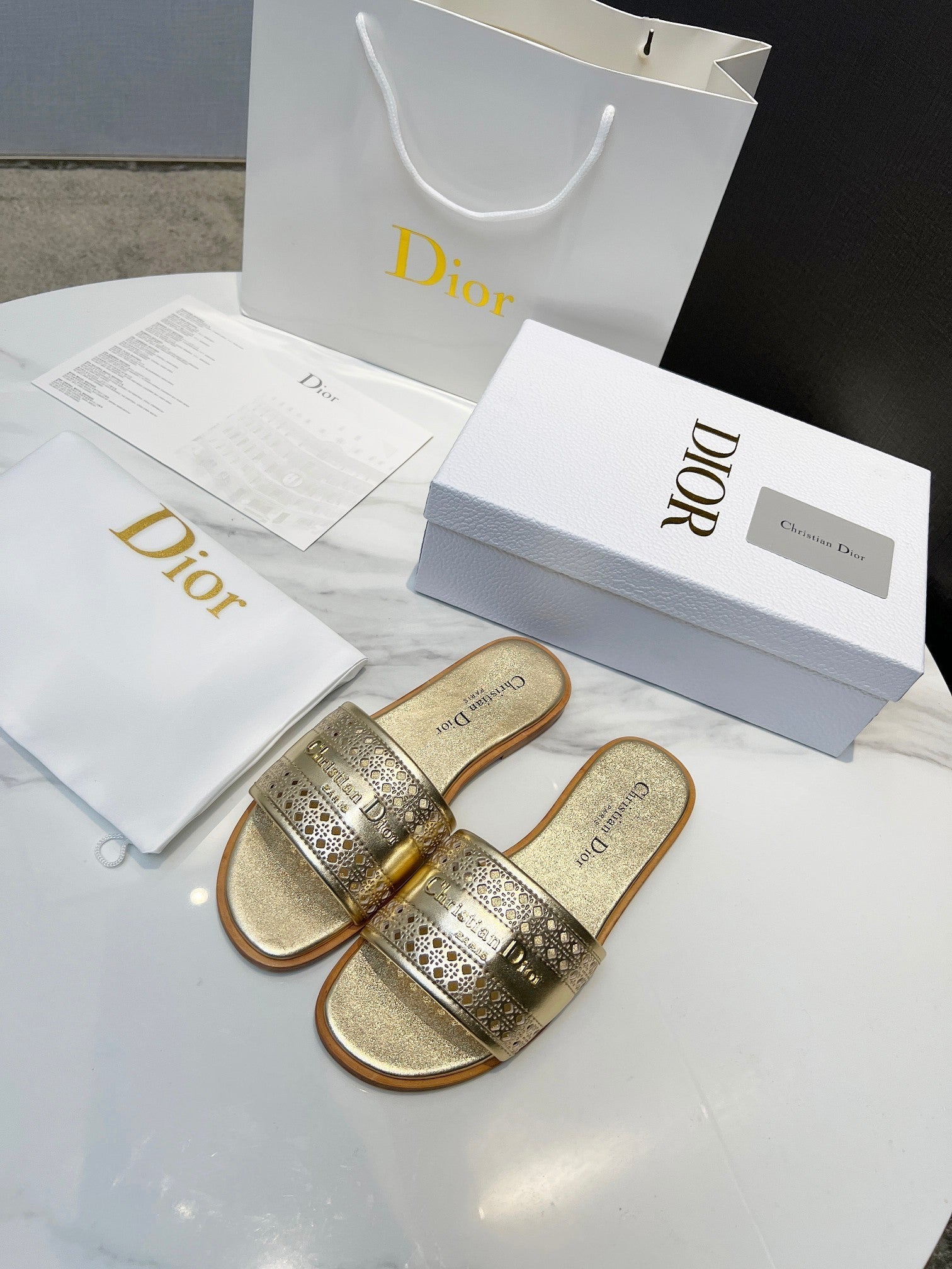 CD 25 D-Lane Slide Calfskin