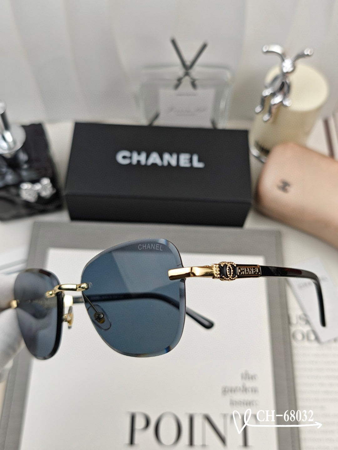Chanel Sunglasses 560765